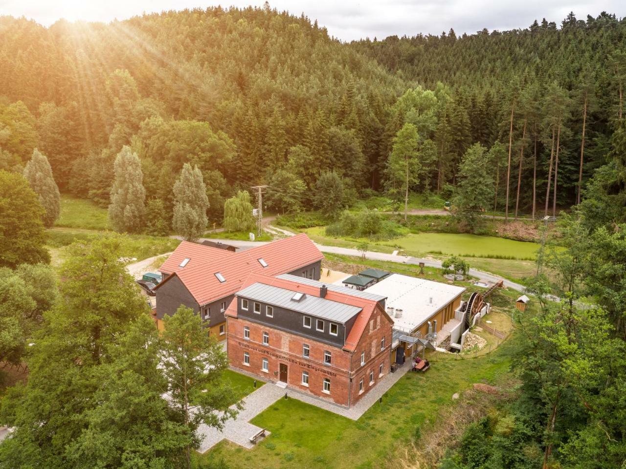 Brauereigasthof Ziegenmuehle Schleifreisen Exterior foto